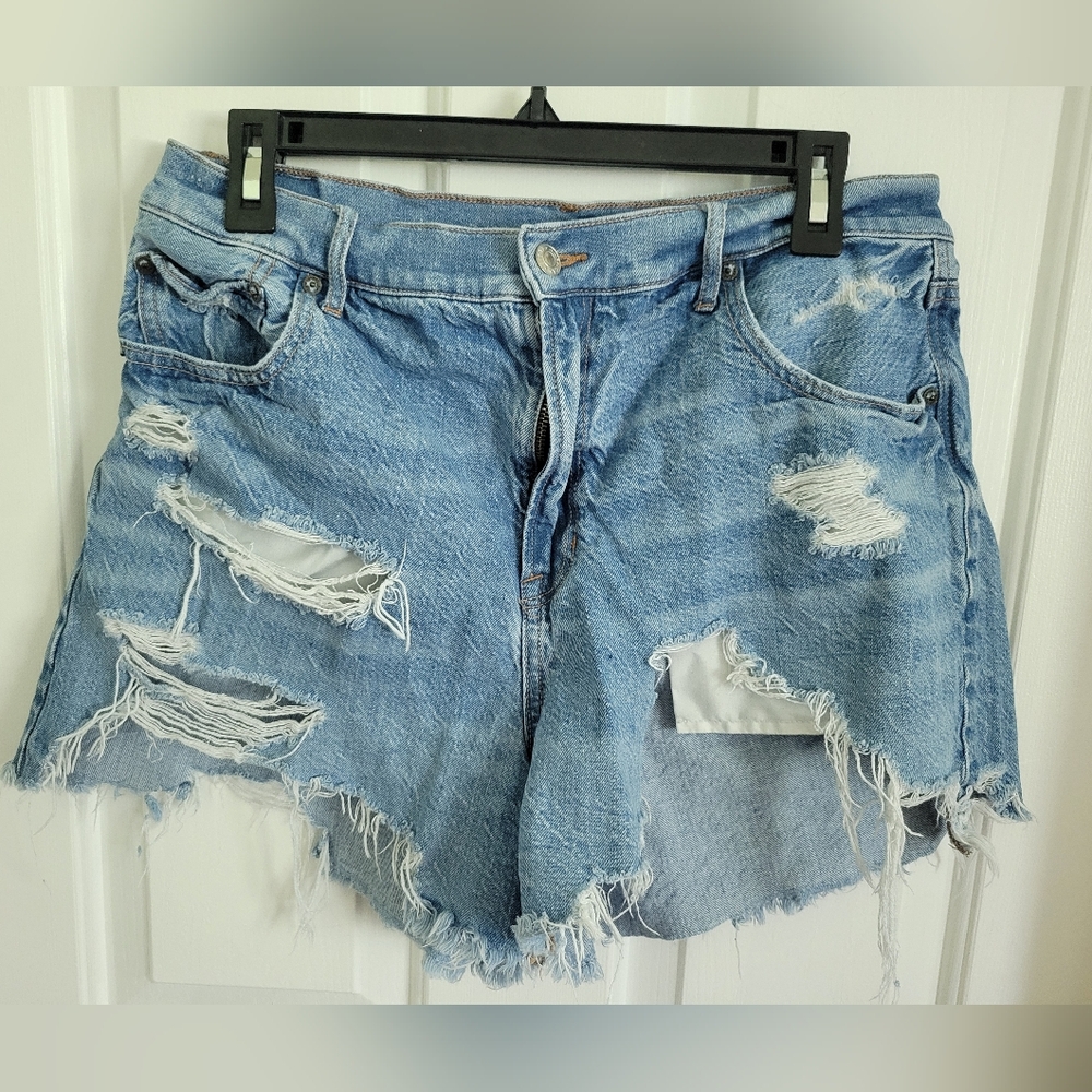 American Eagle Highest Rise 90s Boyfriend Distressed Denim Shorts Size 14